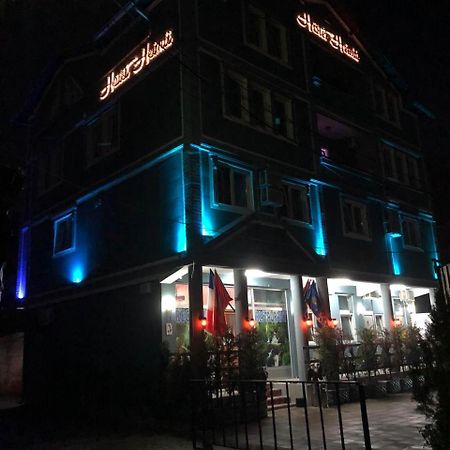 Hotel Heimli Pristina Buitenkant foto